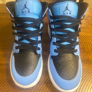 Jordan Retro 1 unc mid size 6.5